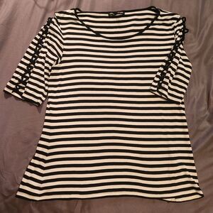 Cable And Gauge Black and White Striped Women's Top